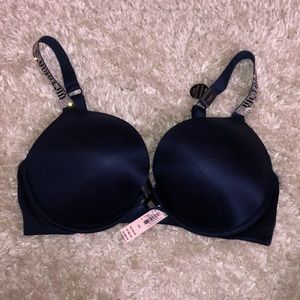Victoria’s Secret bombshell bra
